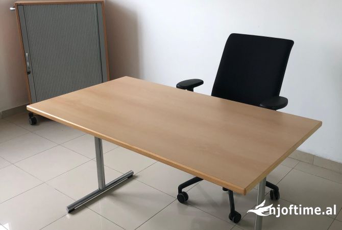 Pajisje biznesi ne shitje ne Tirane - 1,000,000 Leke