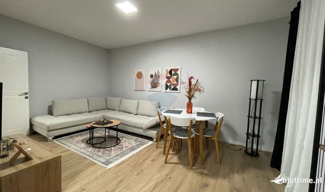 Shtepi me qera Apartament ne Tirane, 1+1, Mobilimi E mobiluar, Pagesa 600  Euro.