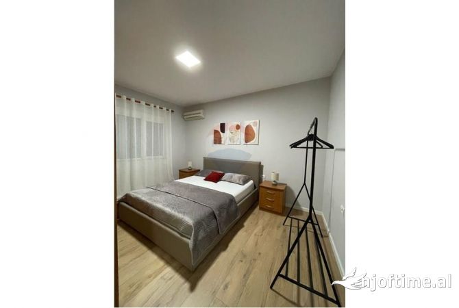 Shtepi me qera Apartament ne Tirane, 1+1, Mobilimi E mobiluar, Pagesa 600  Euro.