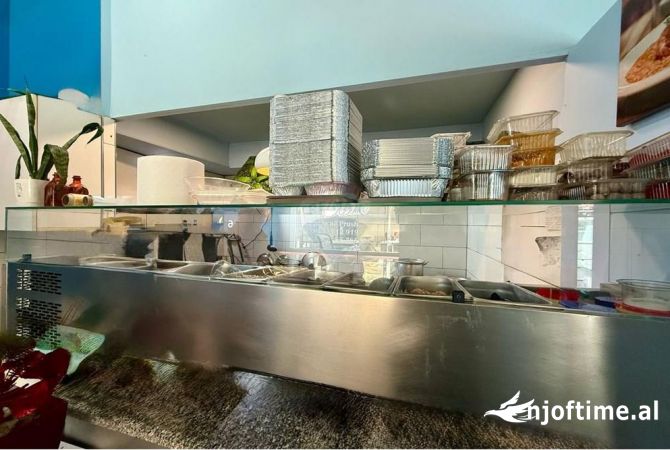 Ambient biznesi ne shitje 2+1 ne Tirane - 2,500,000 Leke