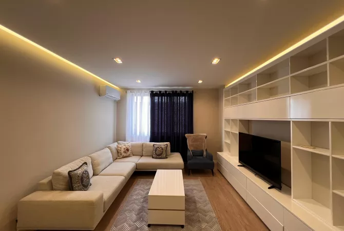 Shtepi me qera Apartament ne Tirane, 3+1, Mobilimi E mobiluar, Pagesa 100,000  Leke.