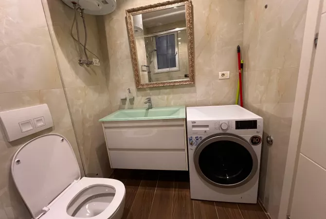 Shtepi me qera Apartament ne Tirane, 3+1, Mobilimi E mobiluar, Pagesa 100,000  Leke.