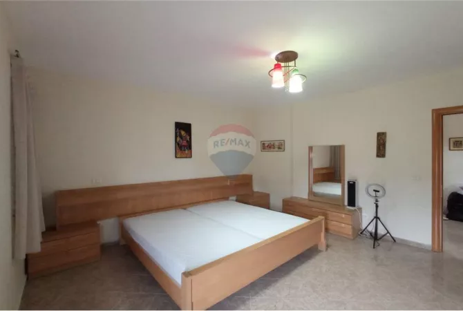 Shtepi me qera Apartament ne Tirane, 1+1, Mobilimi E mobiluar, Pagesa 700  Euro.