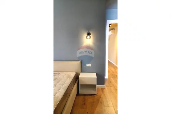 Shtepi me qera Apartament ne Tirane, 2+1, Mobilimi E mobiluar, Pagesa 1,250  Euro.