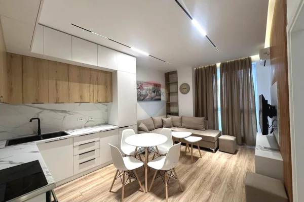 Apartament 1+1 me qera Komuna e Parisit