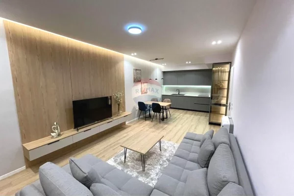 Shtepi me qera Apartament ne Tirane, 2+1, Mobilimi E mobiluar, Pagesa 1,300  Euro.