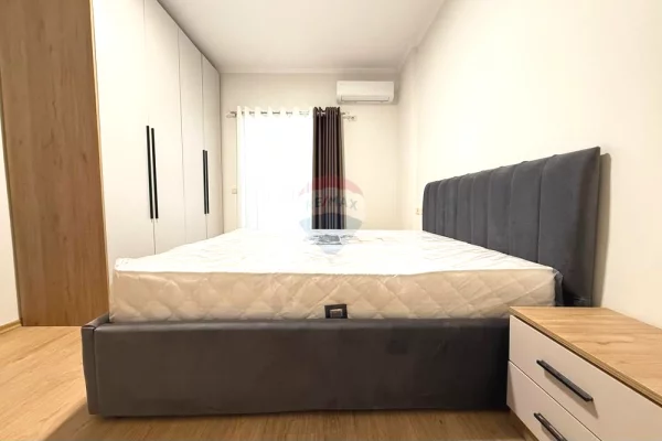 Shtepi me qera Apartament ne Tirane, 2+1, Mobilimi E mobiluar, Pagesa 800  Euro.