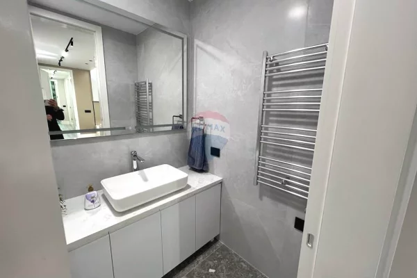 Shtepi me qera Apartament ne Tirane, 2+1, Mobilimi E mobiluar, Pagesa 2,000  Euro.