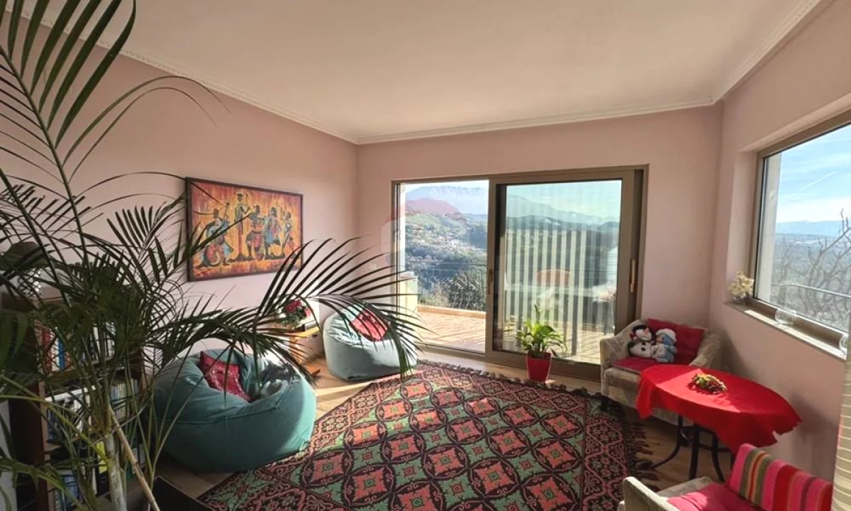 Shtepi me qera Apartament ne Tirane, 2+1, Mobilimi E mobiluar, Pagesa 600  Euro.