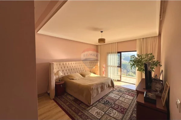 Shtepi me qera Apartament ne Tirane, 2+1, Mobilimi E mobiluar, Pagesa 600  Euro.