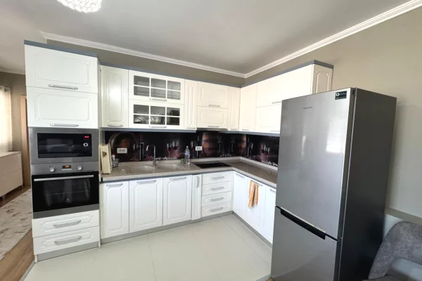 Shtepi me qera Apartament ne Tirane, 2+1, Mobilimi E mobiluar, Pagesa 65,000  Leke.