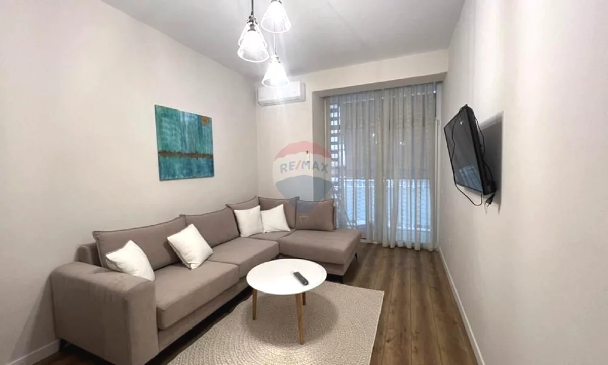 Shtepi me qera Apartament ne Tirane, 1+1, Mobilimi E mobiluar, Pagesa 750  Euro.
