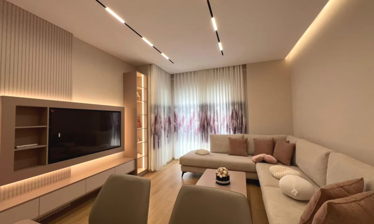 Shtepi me qera Apartament ne Tirane, 2+1, Mobilimi E mobiluar, Pagesa 1,000  Euro.