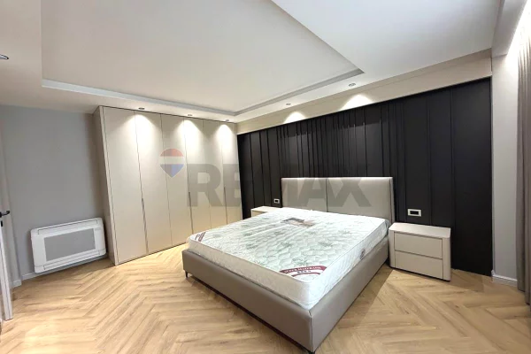 Shtepi me qera Apartament ne Tirane, 2+1, Mobilimi E mobiluar, Pagesa 1,200  Euro.