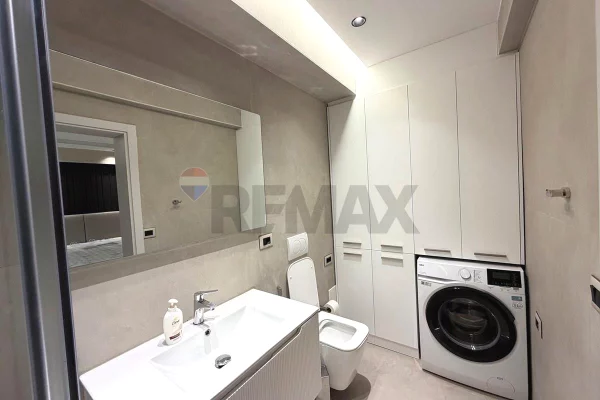 Shtepi me qera Apartament ne Tirane, 2+1, Mobilimi E mobiluar, Pagesa 1,200  Euro.
