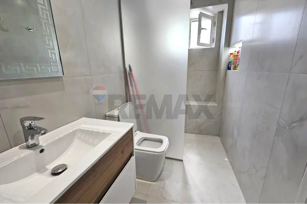 Shtepi me qera Apartament ne Tirane, 2+1, Mobilimi E mobiluar, Pagesa 800  Euro.