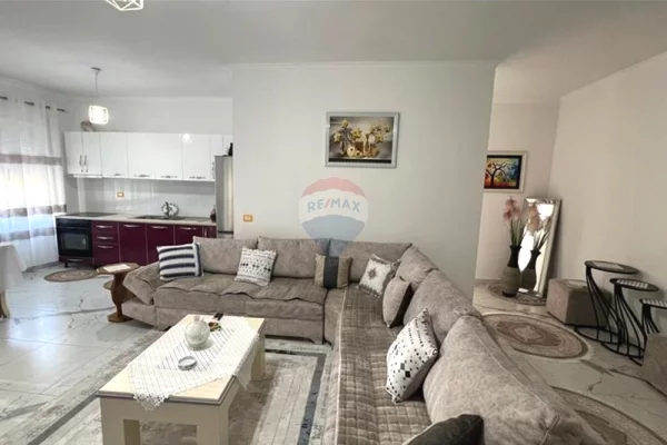 Shtepi ne shitje 2+1 ne Tirane - 14,000,000 Leke
