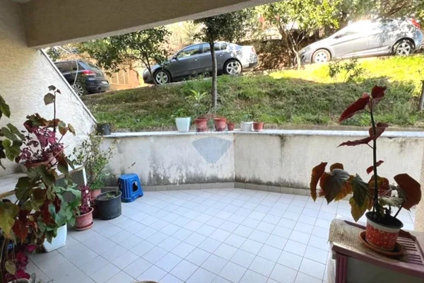 Shtepi ne shitje Apartament ne Tirane, 2+1, Mobilimi E mobiluar, Pagesa 14,000,000  Leke.