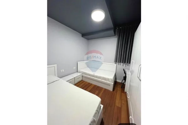 Shtepi me qera Apartament ne Tirane, 2+1, Mobilimi E mobiluar, Pagesa 65,000  Leke.
