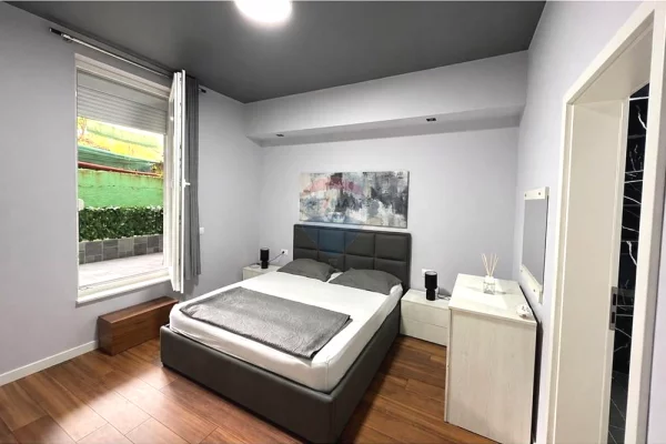 Shtepi me qera Apartament ne Tirane, 2+1, Mobilimi E mobiluar, Pagesa 65,000  Leke.