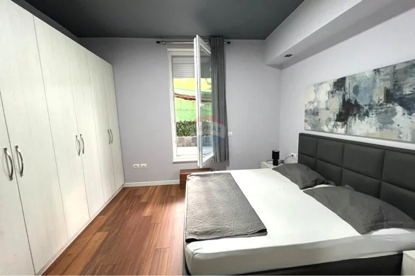 Shtepi me qera Apartament ne Tirane, 2+1, Mobilimi E mobiluar, Pagesa 65,000  Leke.