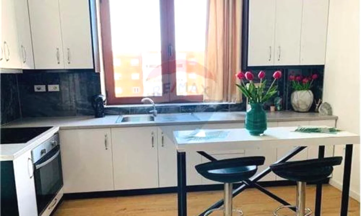 Shtepi me qera Apartament ne Tirane, 1+1, Mobilimi E mobiluar, Pagesa 65,000  Leke.