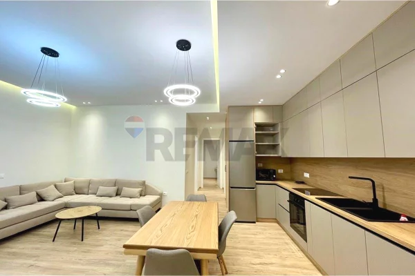 Shtepi me qera Apartament ne Tirane, 2+1, Mobilimi E mobiluar, Pagesa 130,000  Leke.