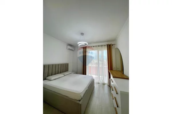 Shtepi me qera Apartament ne Tirane, 1+1, Mobilimi E mobiluar, Pagesa 900  Euro.