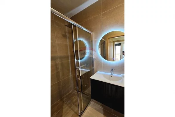 Shtepi me qera Apartament ne Tirane, 2+1, Mobilimi E mobiluar, Pagesa 75,000  Leke.