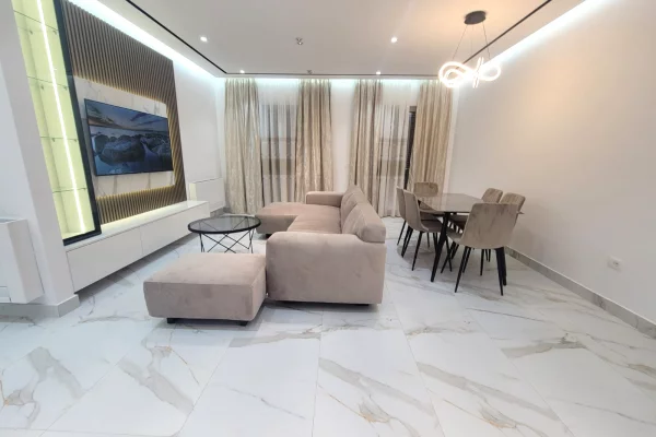 Shtepi me qera Apartament ne Tirane, 2+1, Mobilimi E mobiluar, Pagesa 1,100  Euro.