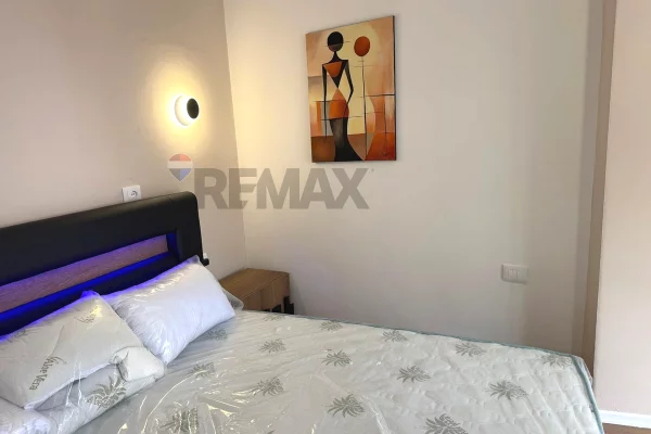 Shtepi me qera Apartament ne Tirane, 2+1, Mobilimi E mobiluar, Pagesa 1,000  Euro.