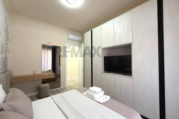 Shtepi me qera Apartament ne Tirane, 1+1, Mobilimi E mobiluar, Pagesa 120,000  Leke.