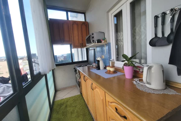 Shtepi ne shitje Apartament ne Tirane, 2+1, Mobilimi E mobiluar, Pagesa 200,000  Euro.