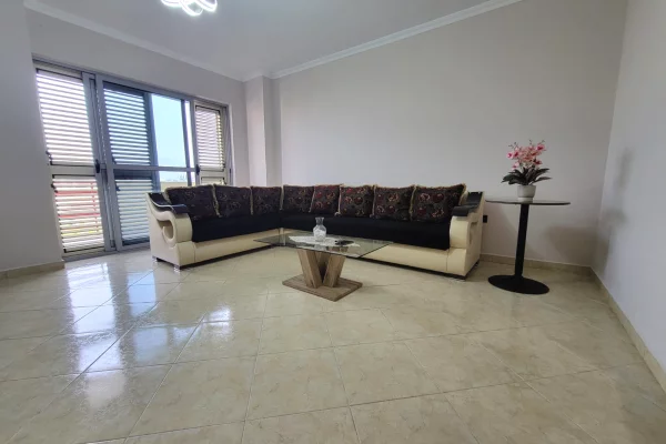 Shtepi ne shitje Apartament ne Tirane, 3+1, Mobilimi E mobiluar, Pagesa 25,800,000  Leke.