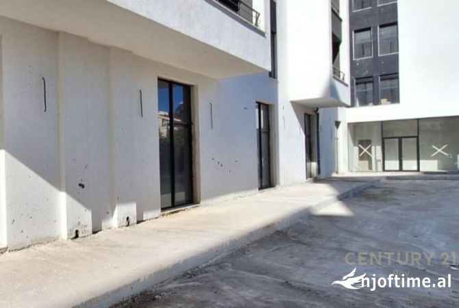 SHITET NJESI KOMERCIALE NE ZONEN E PLAZHIT, DURRES