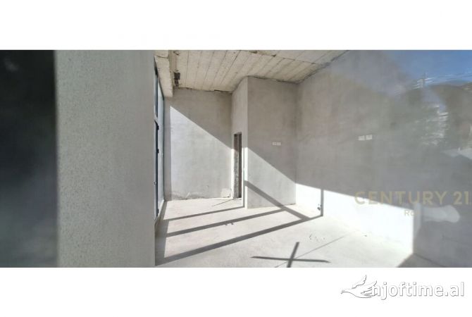 SHITET NJESI KOMERCIALE NE ZONEN E PLAZHIT, DURRES