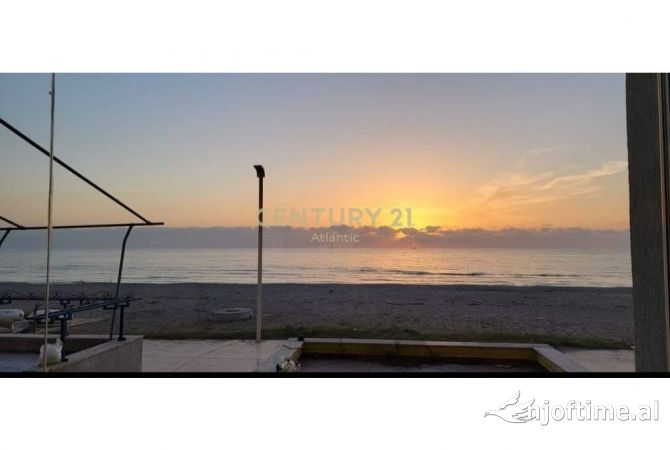 SHITET NJESI KOMERCIALE VIJA E PARE ME DETIN !!