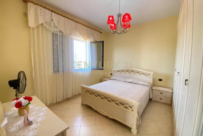 Shtepi ne shitje Shtepi Private ne Durres, 6+1, Mobilimi Pjeserisht e mobiluar, Pagesa 255,000  Euro.