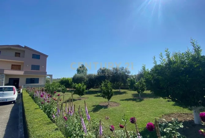 Shtepi ne shitje Shtepi Private ne Durres, 6+1, Mobilimi Pjeserisht e mobiluar, Pagesa 255,000  Euro.