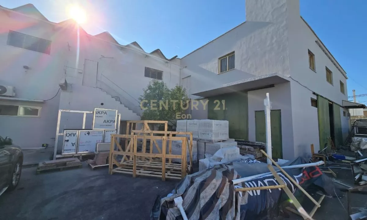 Magazine per Shitje ne Shkozet, 1332 m2 !