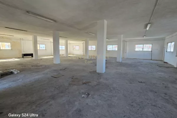 Magazine per Shitje ne Shkozet, 1332 m2 !