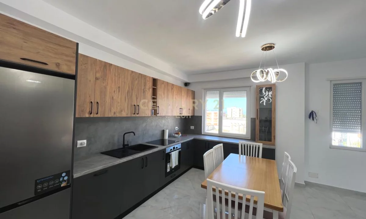 Shtepi ne shitje Apartament ne Durres, 1+1, Mobilimi E mobiluar, Pagesa 120,000  Euro.