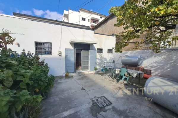Shtepi ne shitje 2+1 ne Durres - 450,000 Euro