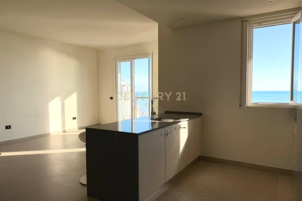 Shtepi ne shitje Apartament ne Durres, 2+1, Mobilimi E mobiluar, Pagesa 260,000  Euro.