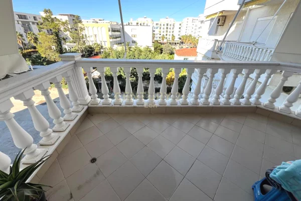 Shtepi ne shitje Apartament ne Durres, 1+1, Mobilimi E mobiluar, Pagesa 90,000  Euro.