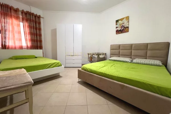 Shtepi ne shitje Apartament ne Durres, 1+1, Mobilimi E mobiluar, Pagesa 90,000  Euro.