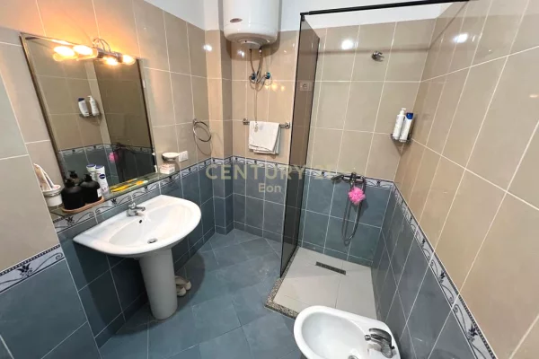 Shtepi ne shitje Apartament ne Durres, 1+1, Mobilimi E mobiluar, Pagesa 90,000  Euro.