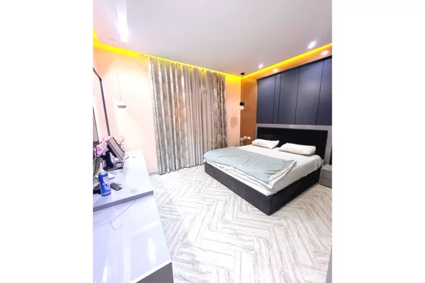 Shtepi ne shitje Shtepi Private ne Durres, 6+1, Mobilimi E mobiluar, Pagesa 200,000  Euro.