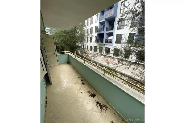 Appartamento in vendita a Durazzo 2+1, SemiArredato