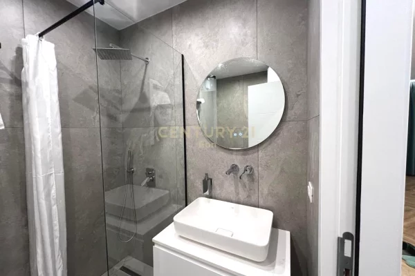 Appartamento in vendita a Durazzo 1+1, Arredato